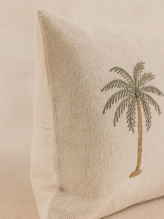 COJÍN PALMERAS RECTANGULAR HECHO A MANO - Imagen 2